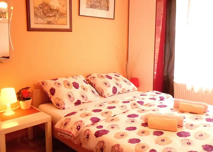 Kestenovi Dvori