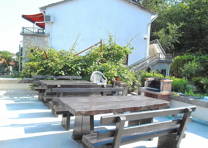 Kestenovi Dvori Apartmán Opatija