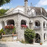 Kestenovi Dvori Opatija
