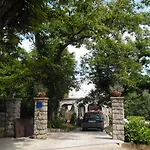 Kestenovi Dvori *