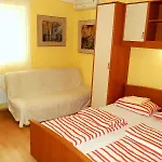 Kestenovi Dvori *