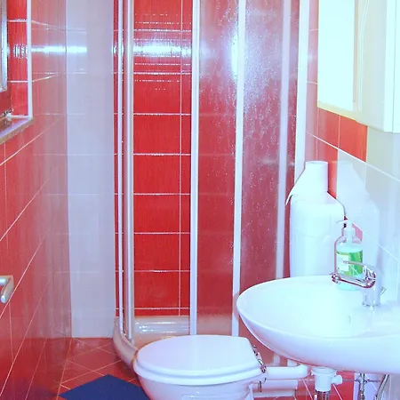 Kestenovi Dvori 오파티아