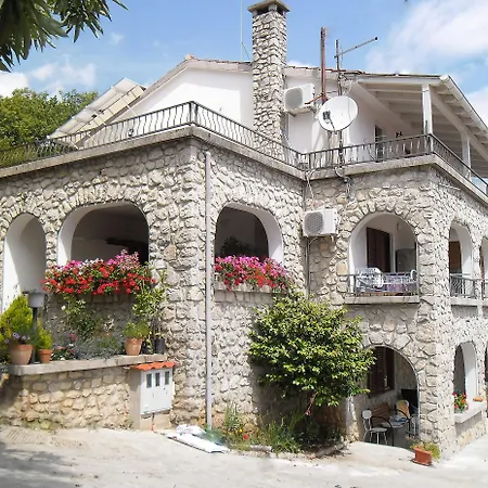 Kestenovi Dvori Abbazia