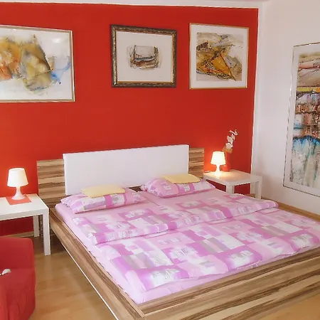 Kestenovi Dvori 오파티아