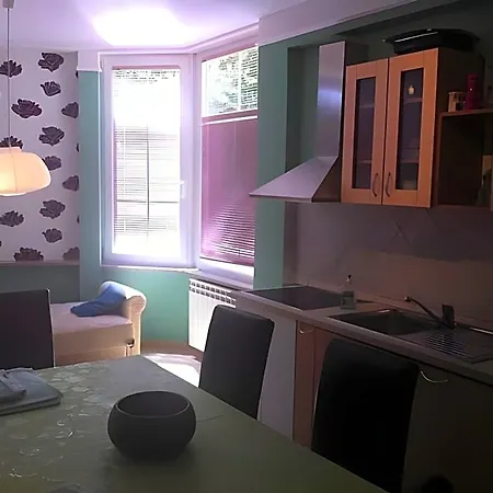 Kestenovi Dvori Apartman *