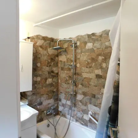Kestenovi Dvori Apartmán Opatija